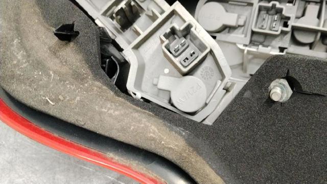VOLVO 31213917 Фонарь задний левый в наличии Полтава