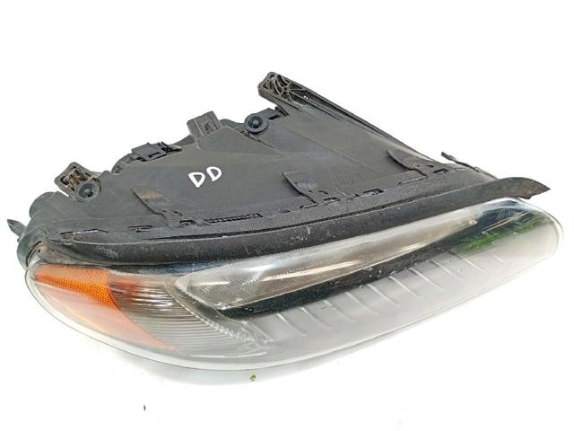 31214177 VOLVO Правая фара купить в Чернигов