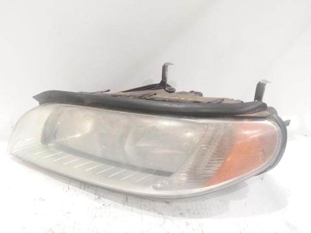 Luz esquerda 31214351 Volvo