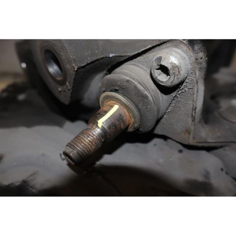 31216768996 BMW Цапфа (поворотный кулак) передний правый купить в Одесса