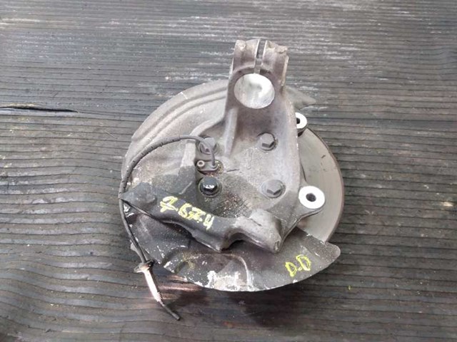 31216773210 BMW Цапфа (поворотный кулак) передний правый купить в Харьков