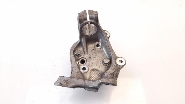 BMW 31216773210 Цапфа передняя правая в наличии Каменское
