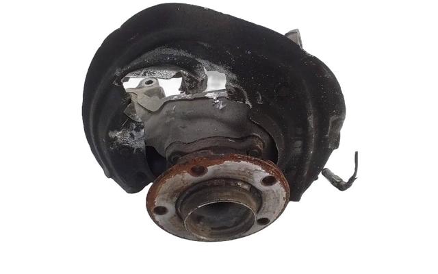 BMW 31216799098 Цапфа передняя правая в наличии Кривой Рог