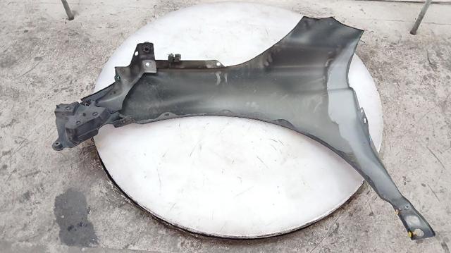 31217976 VOLVO Крыло переднее правое купить в Украина