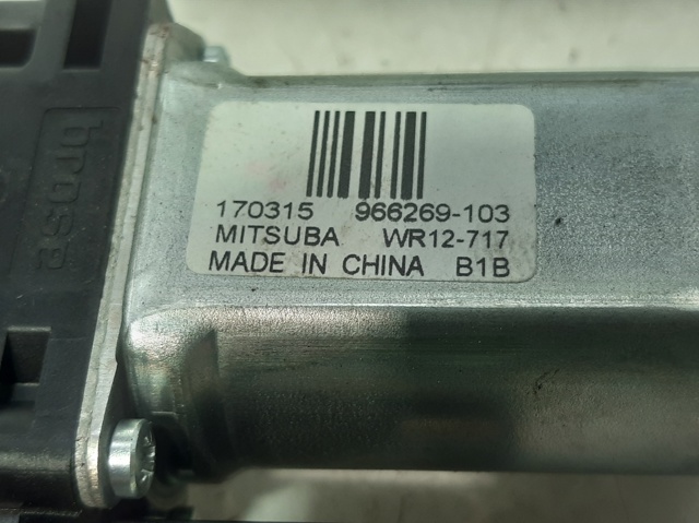 31253062 VOLVO Мотор стеклоподъемника двери передней правой купить в Днепр
