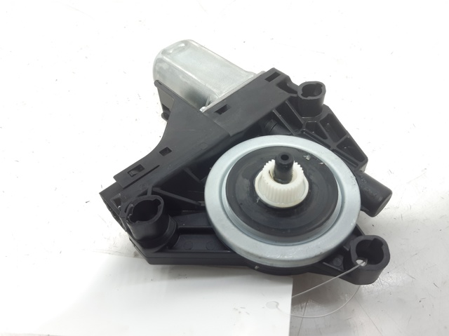 31253062 VOLVO Мотор стеклоподъемника двери передней правой купить в Черкассы