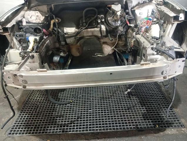 Reforçador do pára-choque dianteiro 31253239 VOLVO