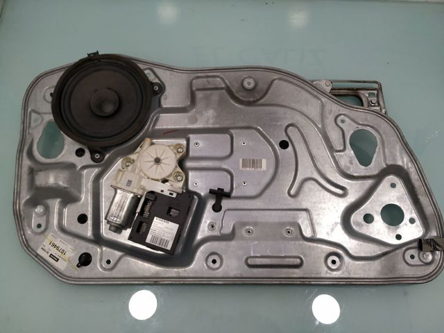 31253513 VOLVO Стеклоподъемник передней левой двери купить в Днепр