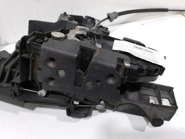 Fecho da porta dianteira esquerda 31253657 VOLVO