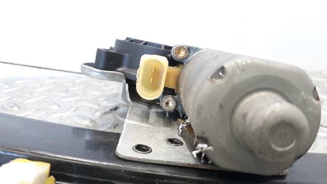 VOLVO 31253720 Механизм стеклоподъемника двери задней правой в наличии Ирпень