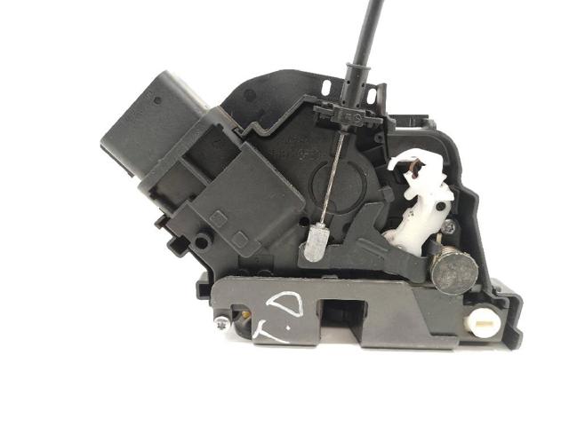 31253917 VOLVO Замок двери задней правой купить в Чернигов