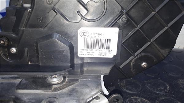 31253921 VOLVO Замок двери задней правой купить в Ирпень