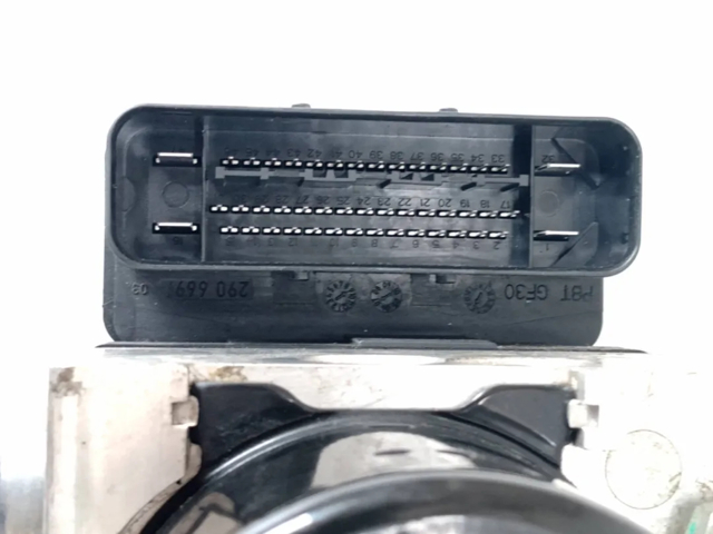 VOLVO 31261142 в наличии Запорожье