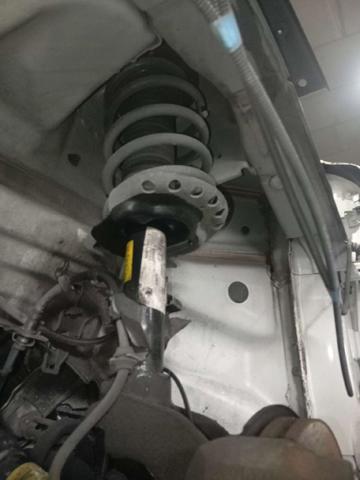 31277626 Амортизатор передний левый купить Ужгород