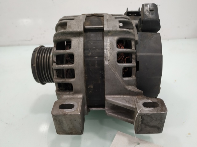 VOLVO 31288879 Генератор в наличии Каменское