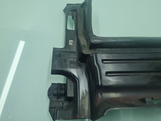 31294096 VOLVO Дефлектор радиатора купить в Сумы
