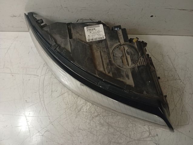 31299584 VOLVO Правая фара купить в Кривой Рог