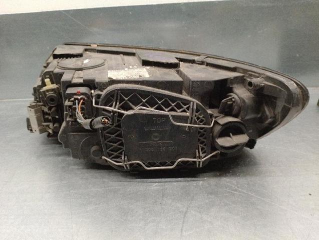 31299584 VOLVO Правая фара купить в Николаев