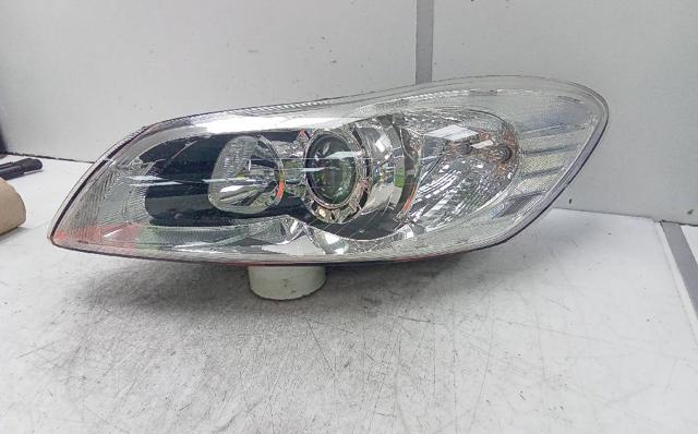 Luz esquerda 31299814 Volvo