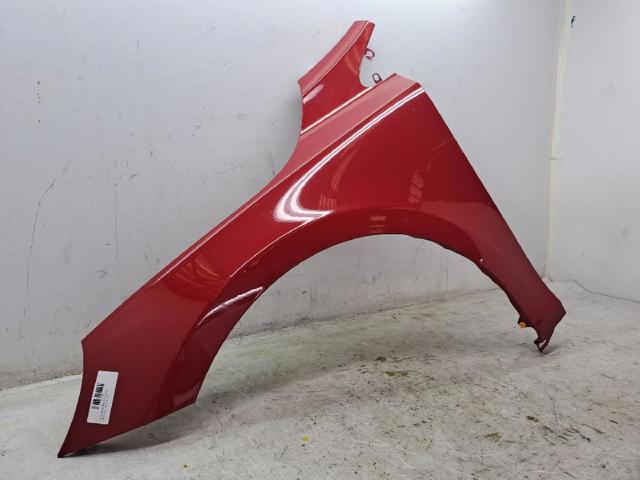 Pára-lama dianteiro esquerdo Volvo V40 525, 526