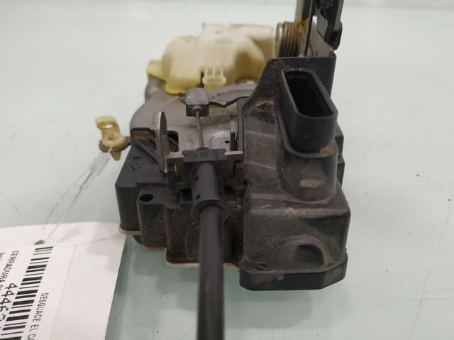 Fecho da porta dianteira esquerda Volvo V40 525, 526