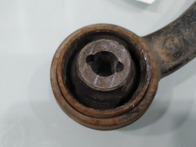 31304040 Сайлентблок переднего рычага купить Хмельницкий
