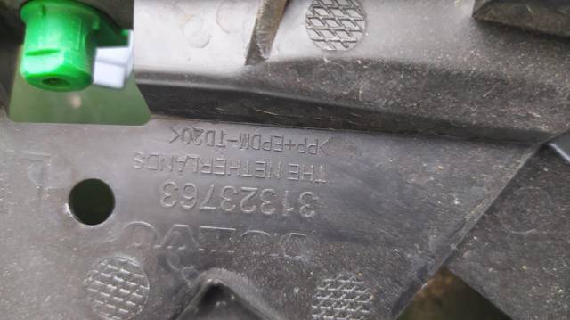 31323763 VOLVO Кронштейн бампера заднего внешний левый купить в Житомир