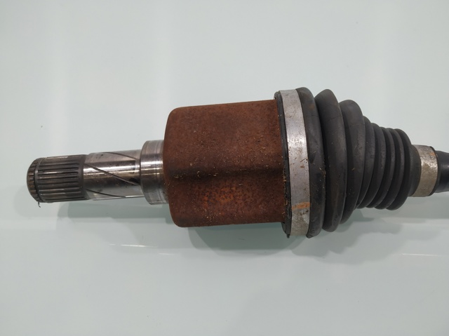 VOLVO 31325116 Левая полуось в наличии Ровно