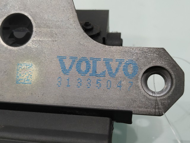 VOLVO 31335047 Замок багажника в наличии Киев
