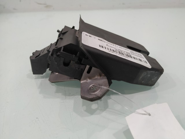 31335047 Замок багажника купить Ирпень