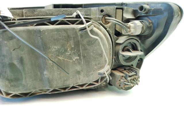 VOLVO 31335231 Фара правая в наличии Харьков