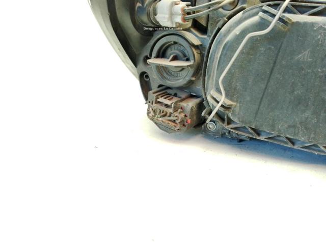 31335233 VOLVO Фара левая купить в Николаев