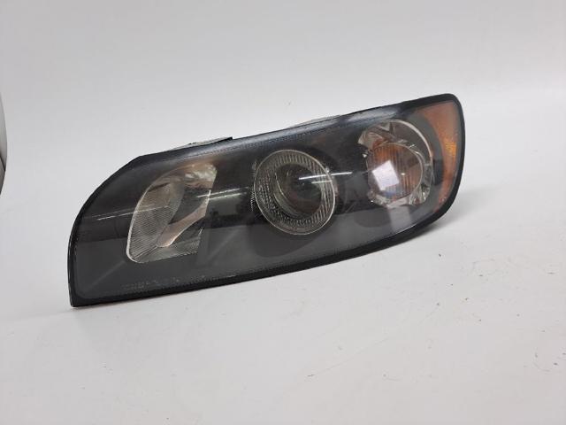 Luz esquerda 31335245 Volvo