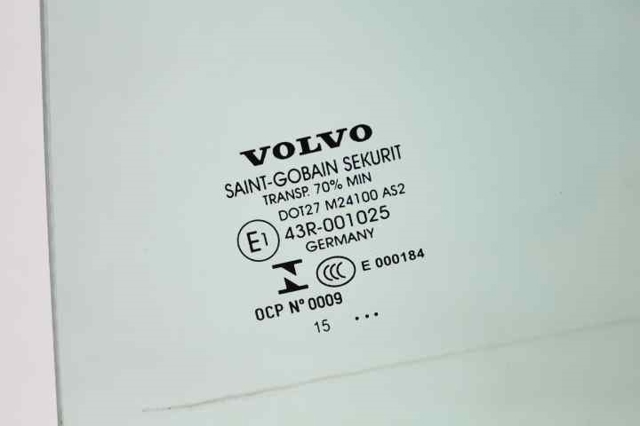 31335324 VOLVO Стекло двери задней левой купить в Кривой Рог