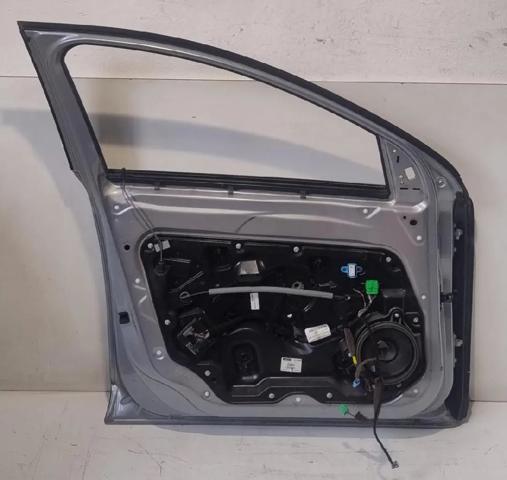 VOLVO 31335552 Дверь передняя левая в наличии Львов