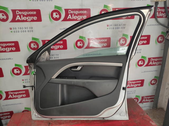 VOLVO 31335589 Дверь передняя правая в наличии Ужгород