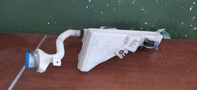 VOLVO 31349385 Бачок омывателя в наличии Павлоград