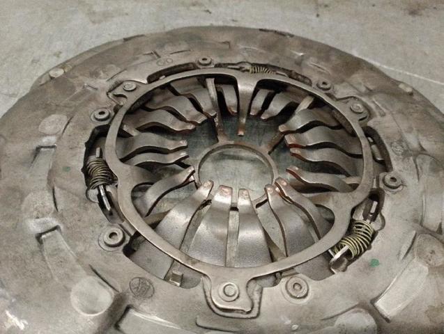VOLVO 31367652 Комплект сцепления в наличии Одесса