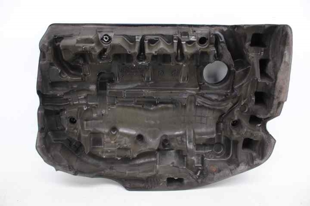 31368888 VOLVO Крышка мотора декоративная купить в Чернигов