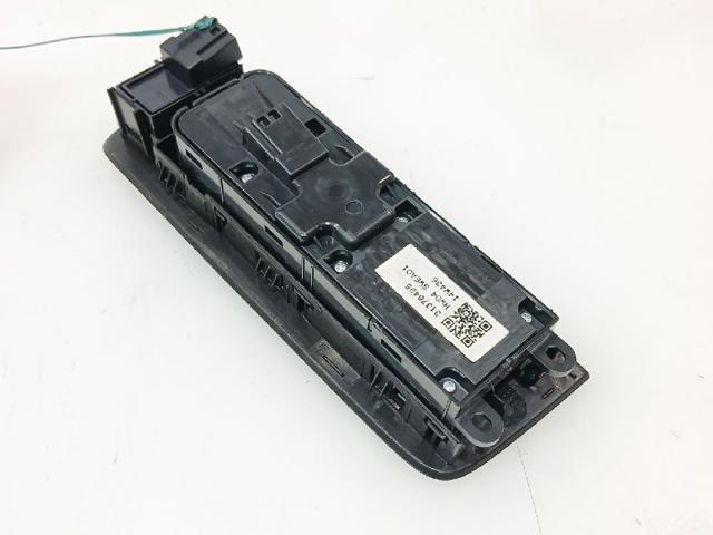 31376495 VOLVO Кнопочный блок управления стеклоподъемником передний левый купить в Тернополь