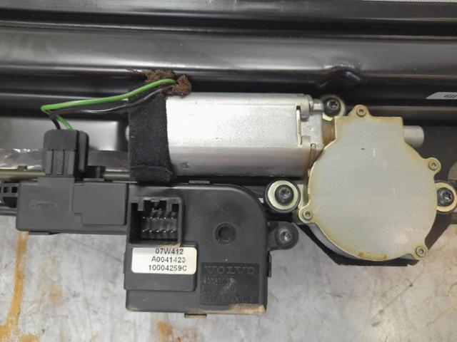 31385988 VOLVO Крышка люка крыши купить в Ровно
