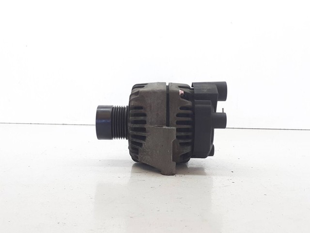 SUZUKI 3140085E00000 Генератор в наличии Украина