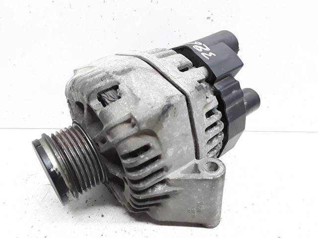 SUZUKI 3140085E00 Генератор в наличии Черновцы