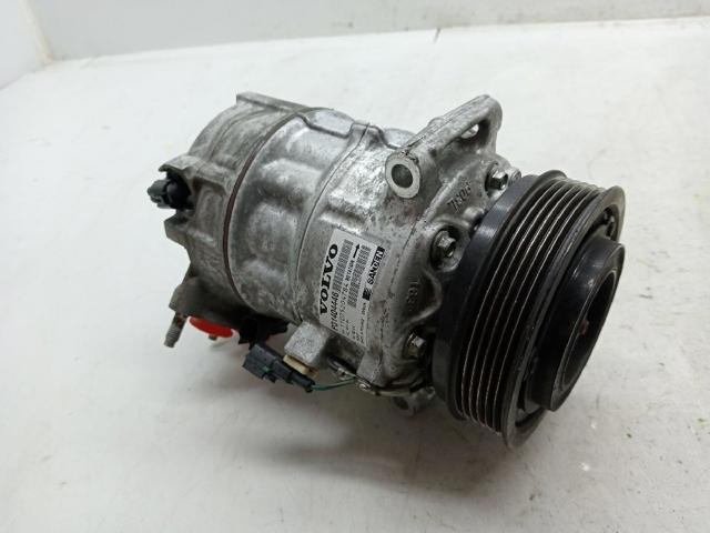 VOLVO 31404446 Компрессор кондиционера в наличии Хмельницкий