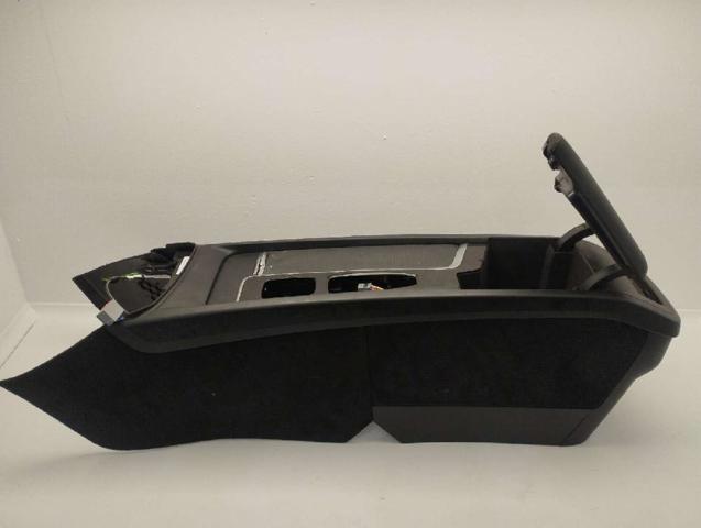 VOLVO 31417516 Накладка декоративная центральной консоли в наличии Запорожье