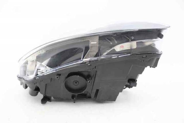 31420116 VOLVO Фара правая купить в Днепр