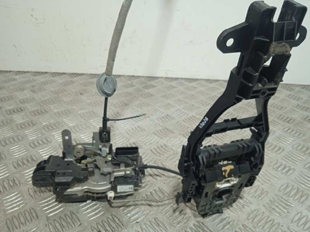 Fecho da porta dianteira esquerda Volvo V40 525, 526