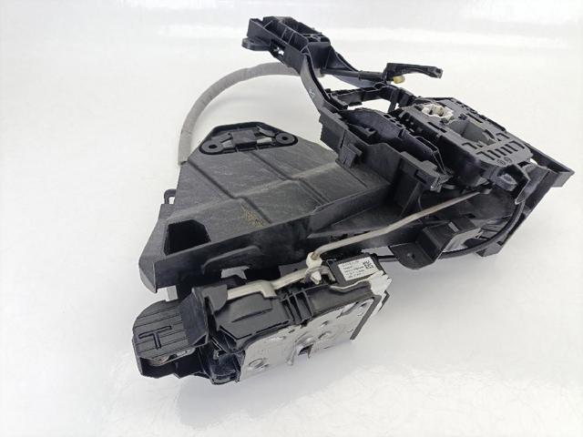 Fecho da porta dianteira esquerda Volvo V40 525, 526