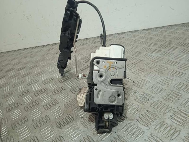 Fecho da porta dianteira esquerda Volvo V40 525, 526