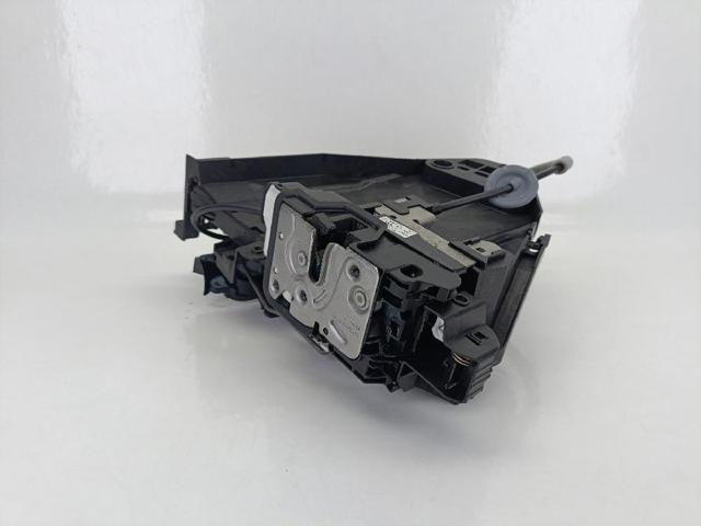 Fecho da porta dianteira esquerda Volvo V40 525, 526
